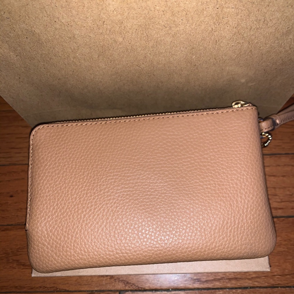 NEW Coach Double Corner Zip Wristlet - Picture 3 of 8